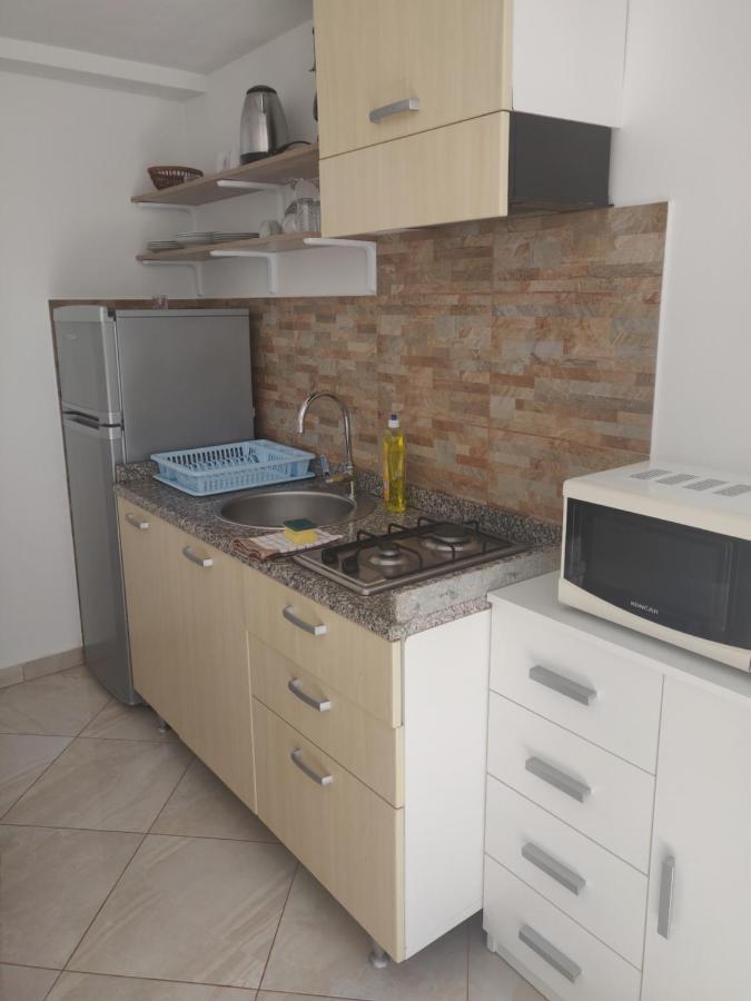 Letizia Apartment Banjole Exterior photo